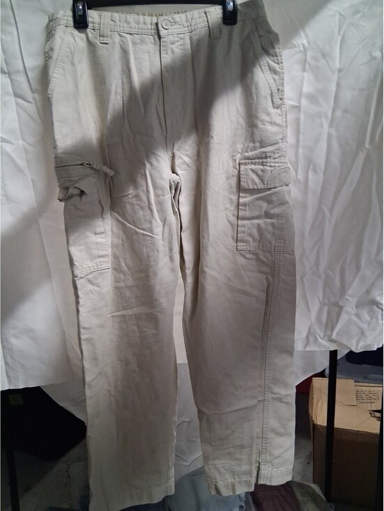 Other - St. Johns Bay Cargo Pants Mens Size 32X30 Cream Color G2